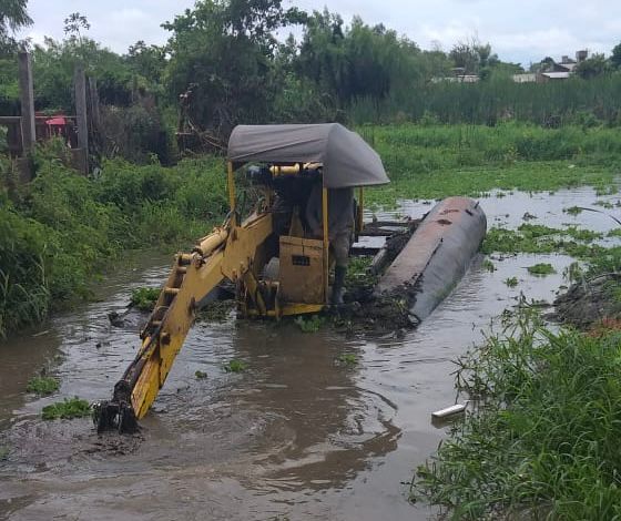 Vialidad Provincial refuerza tareas de limpieza y pide no arrojar basura en las lagunas