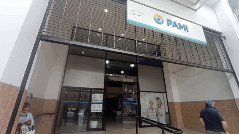 Jubilados jujeños expusieron sus problemas a autoridades del PAMI