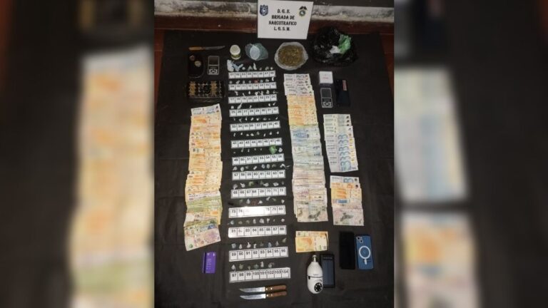 Megaoperativo contra el narcomenudeo: detenidos y secuestro de drogas, armas y dinero