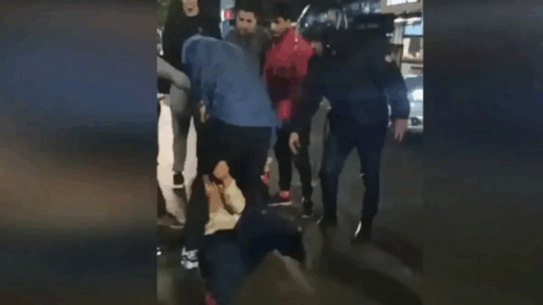 Robó un teléfono, lo rastrearon por GPS y terminó linchado por familiares de la víctima