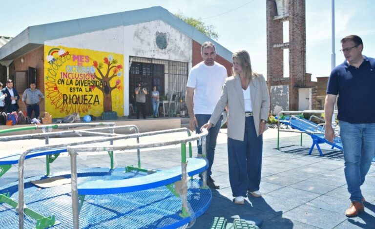 Barranqueras: el Gobierno provincial avanza en la última etapa de la nueva Plaza de la Inclusión