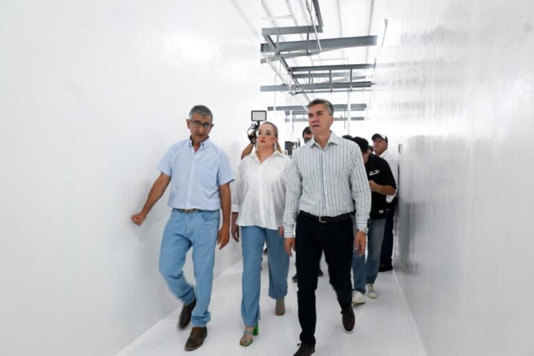 Día histórico para el Departamento Brown: se inauguró el moderno frigorífico municipal de Pampa del Infierno