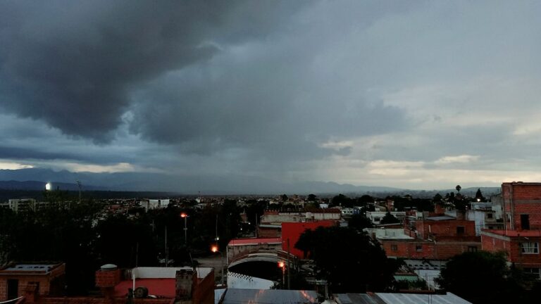 Lluvia o calor? Así arranca la semana en la capital jujeña