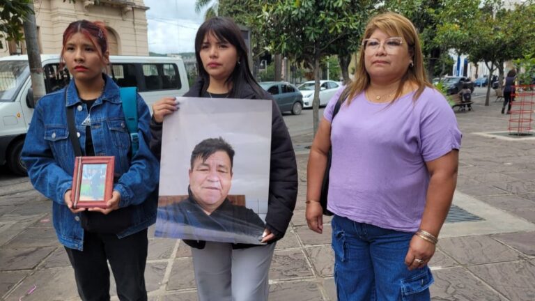 Familiares exigen respuestas por el siniestro vial que dejó tres fallecidos en El Cuarteadero