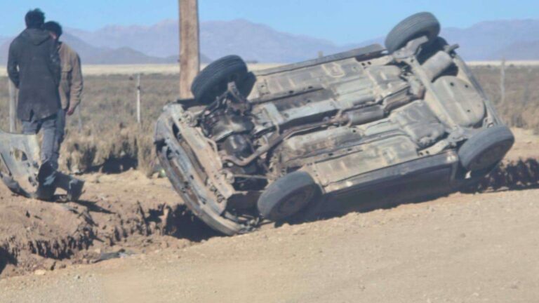 Vuelco en una ruta de la Puna dejó como saldo la muerte de una mujer de 40 años