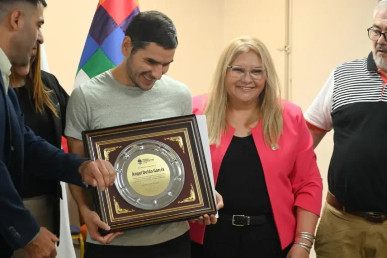 Reconocimiento al fútbol para ciegos en la Legislatura