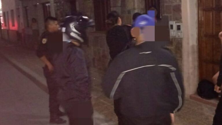 Tres mujeres detenidas por el robo a un automóvil, dos de ellas son menores