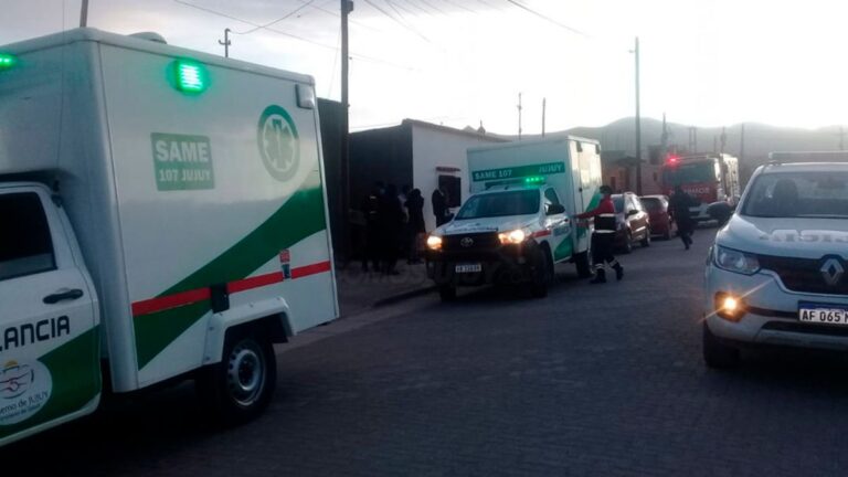 Investigan la muerte de un hombre que fue apuñalado en el pecho por su pareja