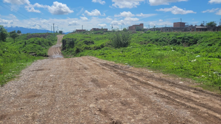 Tupac Amaru: un zanjón genera preocupación en los vecinos