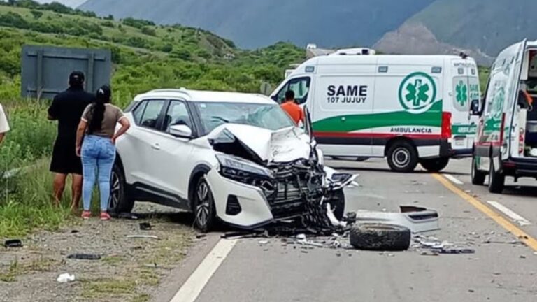 Grave choque en la Cuesta de Bárcena: un paciente sigue en estado crítico