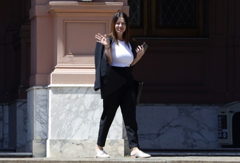 Milei mandó a Pettovello a vigilar las negociaciones por la reforma laboral