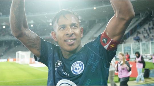 Tras expresar su deseo de jugar en River, Sebastián Villa dio más detalles sobre su futuro: «Estamos esperando la mejor oferta»