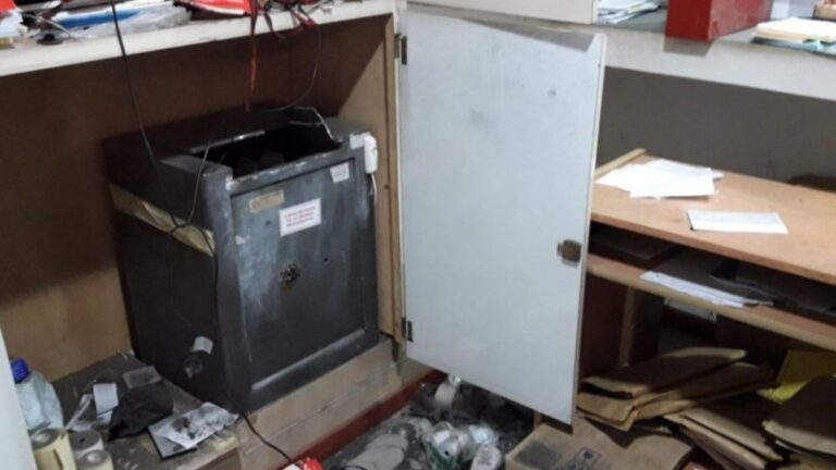 Robo en El Carmen: delincuentes se llevaron 10 millones de pesos de una distribuidora