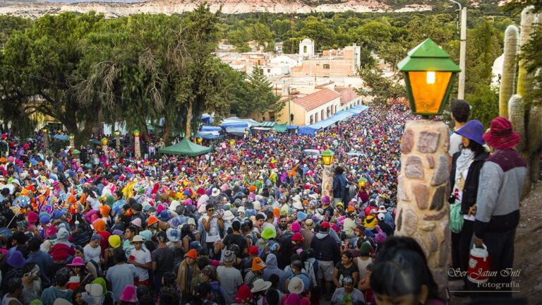 Hasta un millón de pesos para habilitar una comparsa en este carnaval