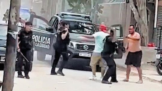 Procesaron al policía acusado de matar a un hombre en Villa Lugano: podría ser condenado a prisión perpetua