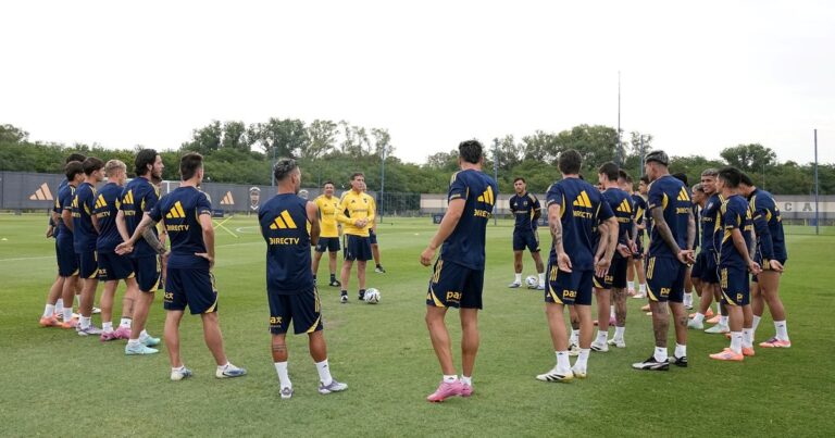 Sin refuerzos, un jugador dejó el grupo de marginados y pasó al plantel principal de Boca