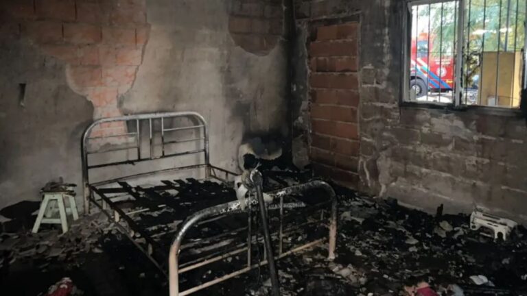 Un hombre que tenía restricción perimetral, incendió la casa de su ex pareja