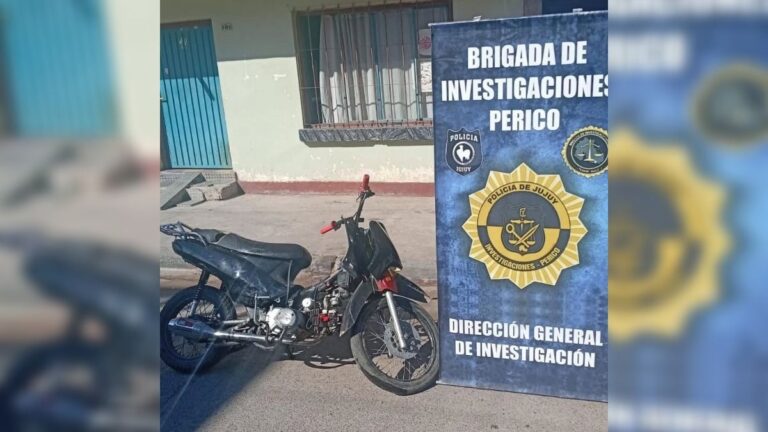 Delincuente le robó la motocicleta a un joven al que se acercó para «ayudarlo»