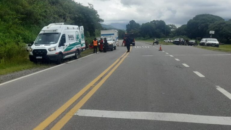 Fatal choque en la Ruta 9: un muerto tras colisión entre un auto de pasajeros y una camioneta