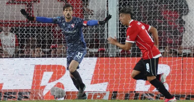 Rey, de «tenemos mucha bronca» a «queremos ganar ya»