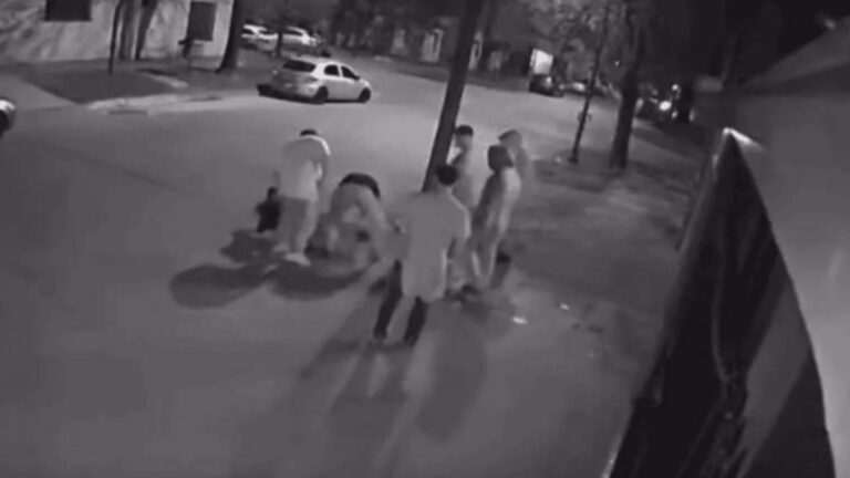 Una patota le dio una golpiza a un menor para robarle sus pertenencias