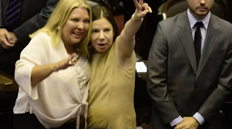 No estabas loca, eras una excelente profesional», la emotiva despedida de Lilita Carrió a Sandra Mendoza