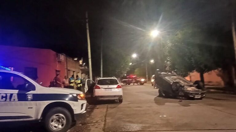 Intentó fugarse de la policía y fue detenido: el test de alcoholemia le dio 2,53