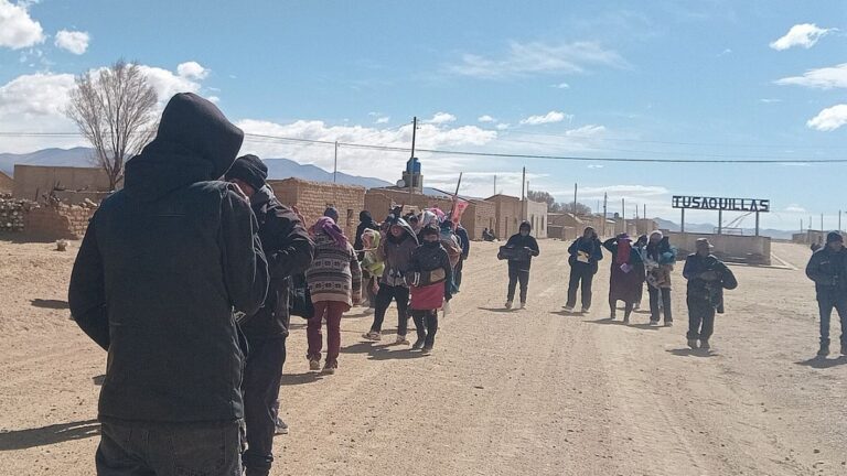Preocupación en comunidades por explotaciones de tierra sin consulta previa