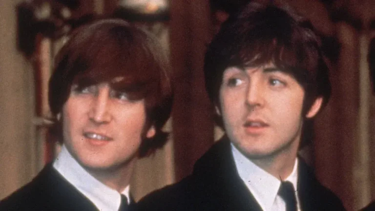 La emotiva revelación de Paul McCartney sobre su relación con John Lennon: «Es hermoso y triste a la vez»
