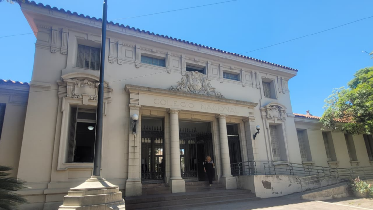 $110.000, el precio de la cooperadora en el Colegio N1