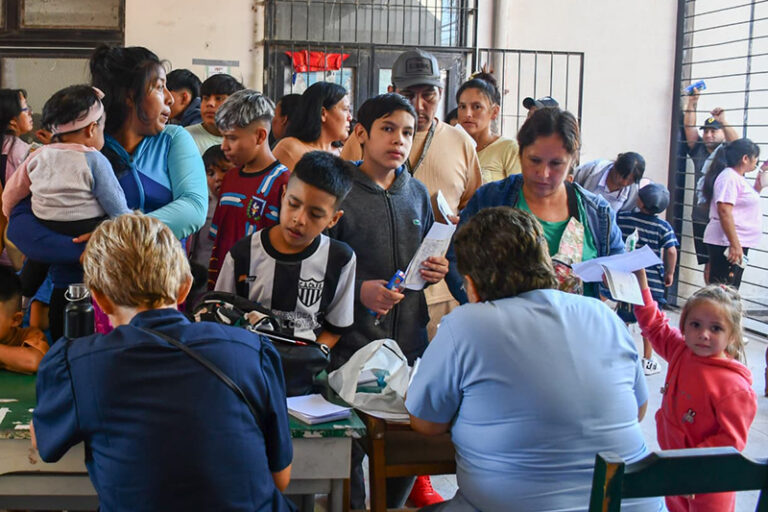 Abordaje territorial en el Barrio Toba para con controles de salud previos al inicio de clases