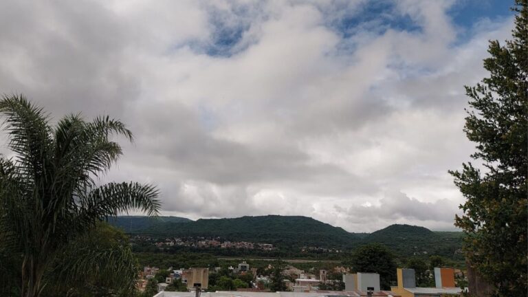 Lunes de paraguas en San Salvador de Jujuy: se esperan lluvias y tormentas durante toda la jornada