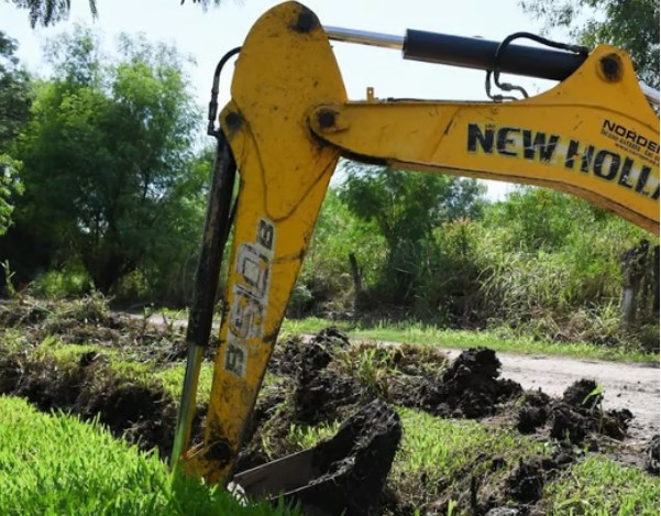 La Municipalidad de Resistencia realiza limpieza de desagües en la zona norte