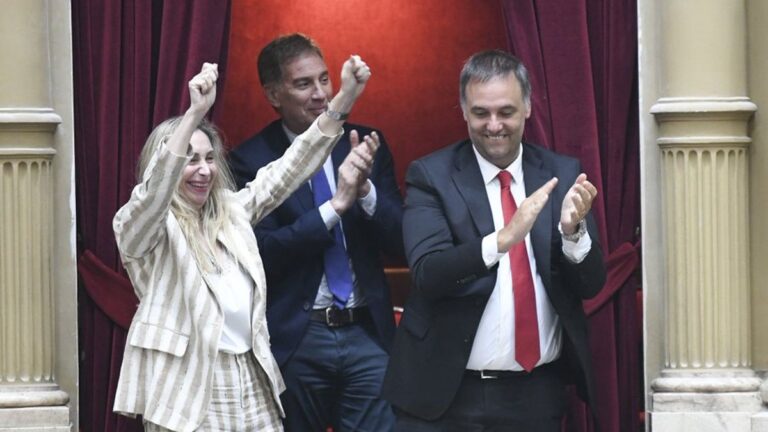Caso Adorni: acusaciones cruzadas por las filtraciones