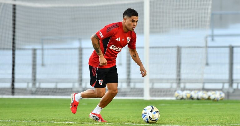 Por qué Juanfer Quintero todavía no fue titular en el River de Coudet