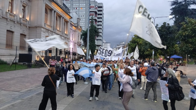 Malestar en las calles de Jujuy: «Los descuentos no detienen la lucha por un salario digno»