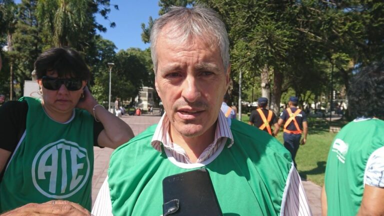 Manifestación de trabajadores estatales en el marco del paro nacional de ATE.