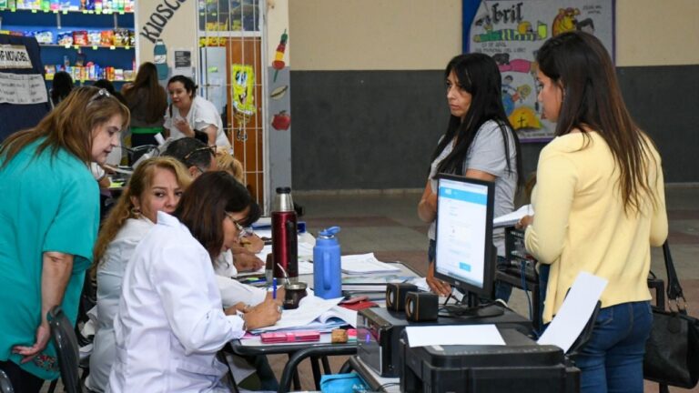 Docentes en asamblea en Catamarca