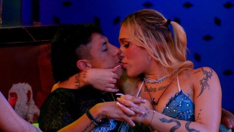 Brian Sarmiento y Danelik Star conversan dentro de la casa de Gran Hermano.