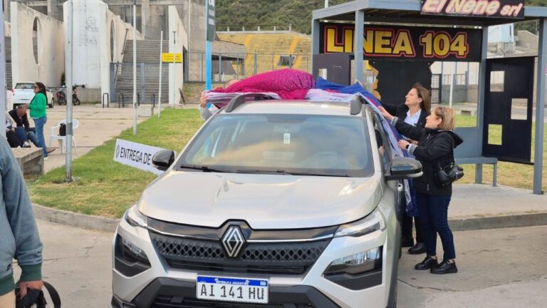 Entrega de vehículos Renault 0 km por Jalil Automotores en el Predio Ferial de Catamarca
