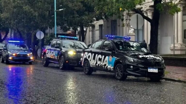 Edificio de tribunales de justicia, referencia a la audiencia judicial por el caso de la escuela.