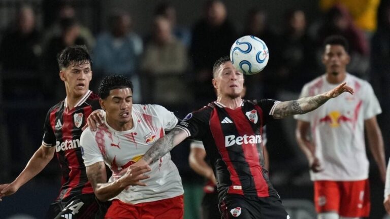 Partido entre River Plate y Red Bull Bragantino por la Copa Sudamericana