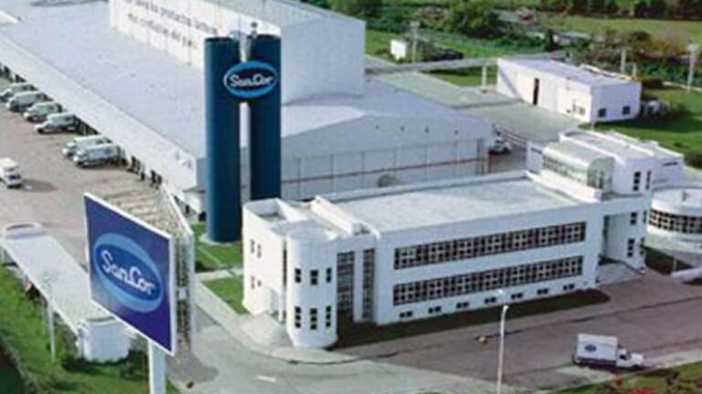 Edificio o logotipo de la cooperativa láctea SanCor
