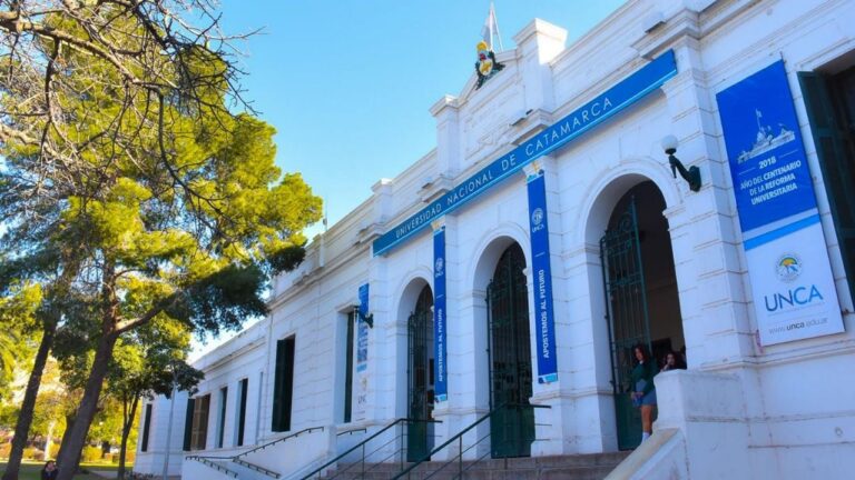 Edificio de la Universidad Nacional de Catamarca (UNCA)
