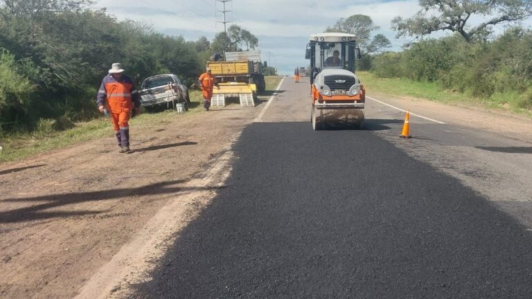 Trabajos de bacheo en Ruta Nacional 64, tramo Las Cañas - Bañado de Ovanta