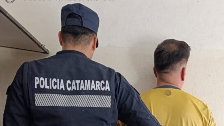 Policía en operativo de detención por amenazas con arma de fuego en Catamarca