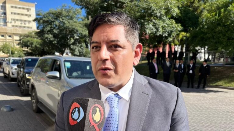 Fernando Baigorri durante declaraciones sobre el discurso del gobernador Raúl Jalil