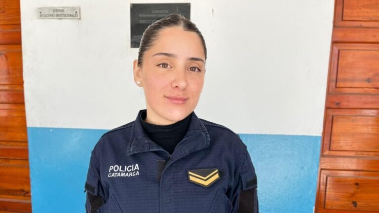 Patrulla policial en Catamarca durante operativo de control vehicular