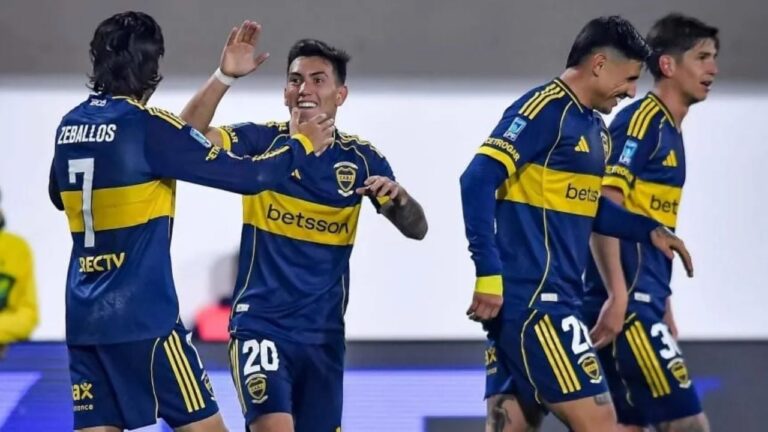 Partido de fútbol entre Boca Juniors y Central Córdoba en Santiago del Estero