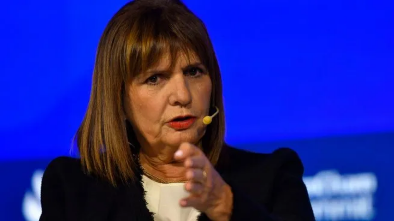 Patricia Bullrich y Domingo Cavallo en una reunión privada